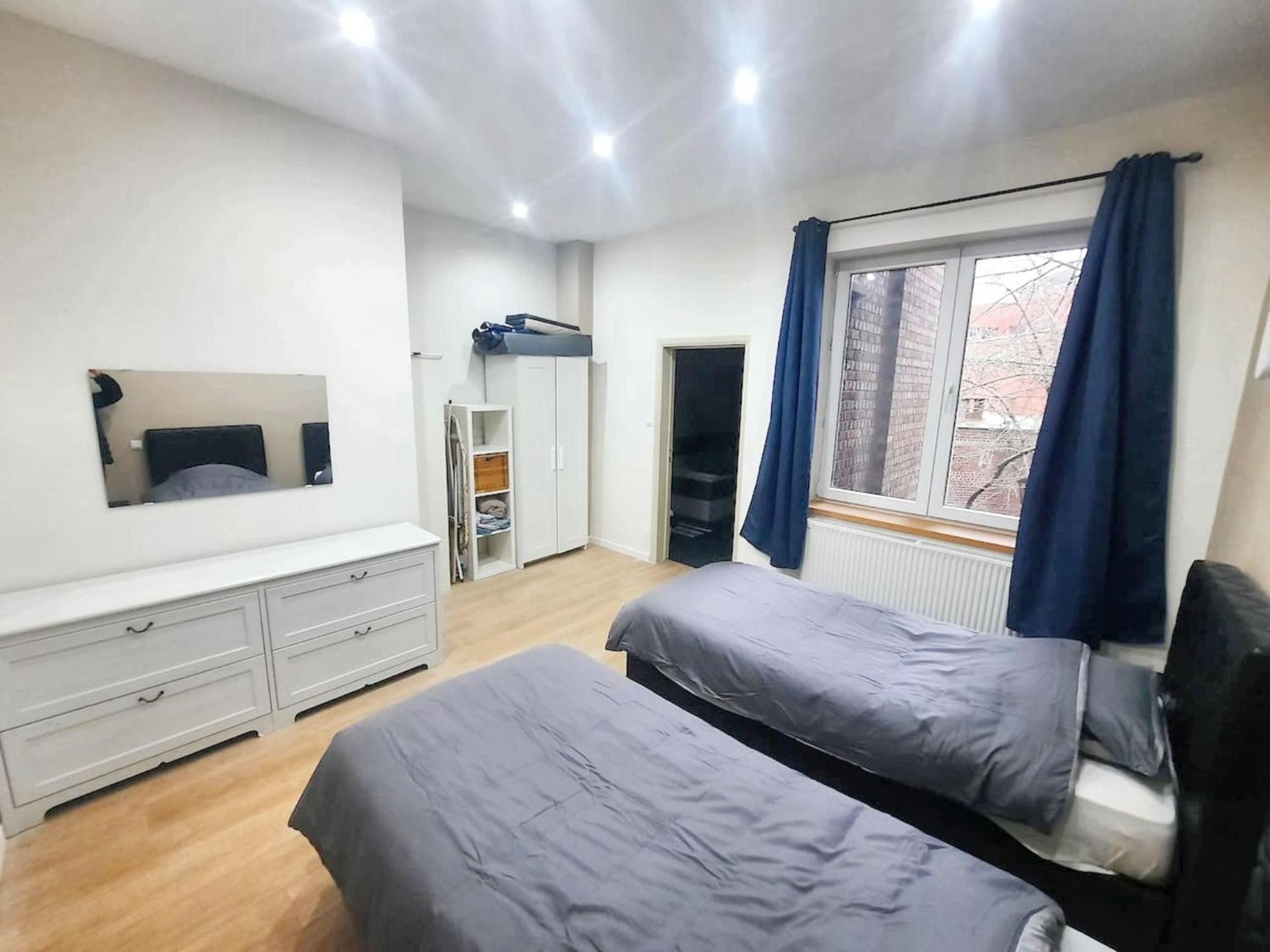 Modern In Molenbeek Saint Jean / 77 M² / Parking * Brussel