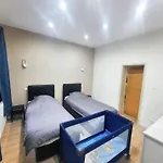 Modern Apartment In Molenbeek Saint Jean / 77 M² / Parking